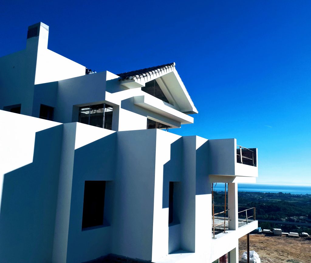 A newly build home with blue sky, Benahavís