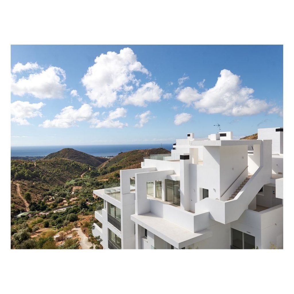 When higher means better - living in a penthouse in Benahavís